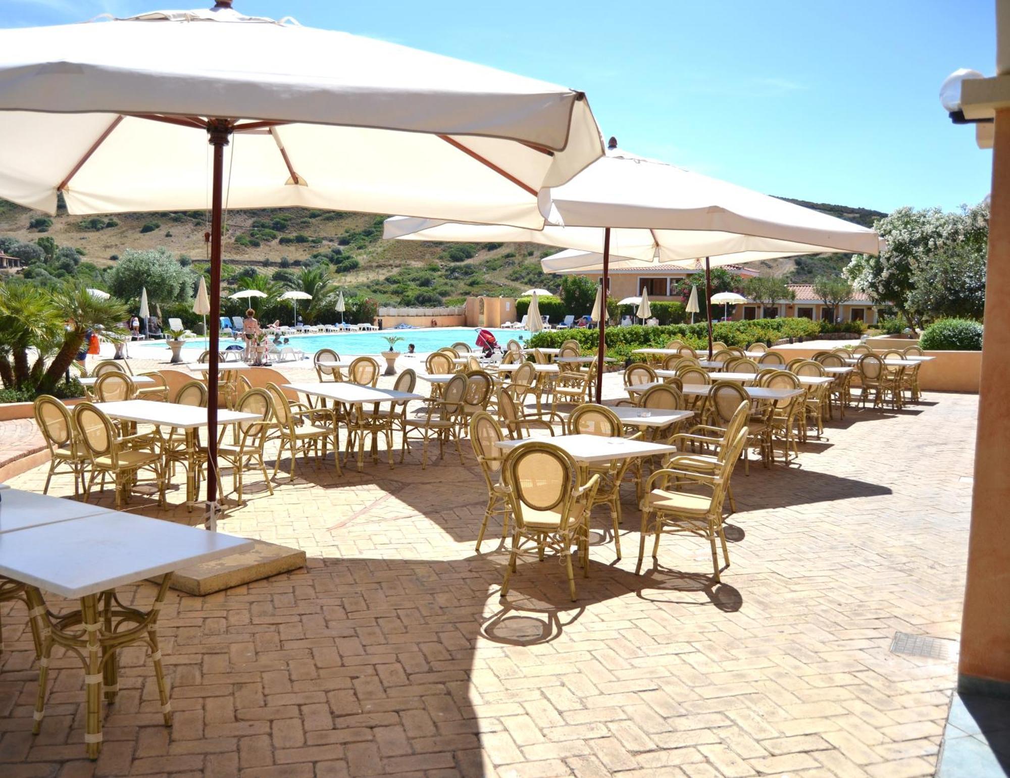 La Fenice Resort Olbia Bagian luar foto